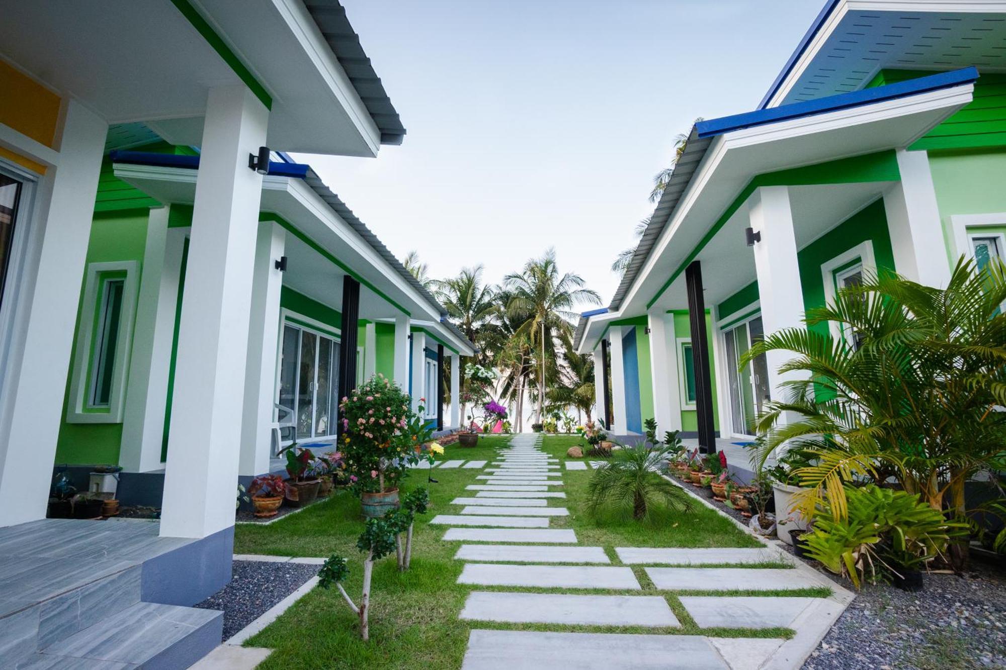 Coco Sea Bangpo Resort Бан-Банг-По Номер фото
